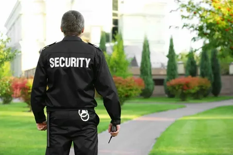 Are Trident Security Solutions Security Guard Services Suitable for Large Campuses